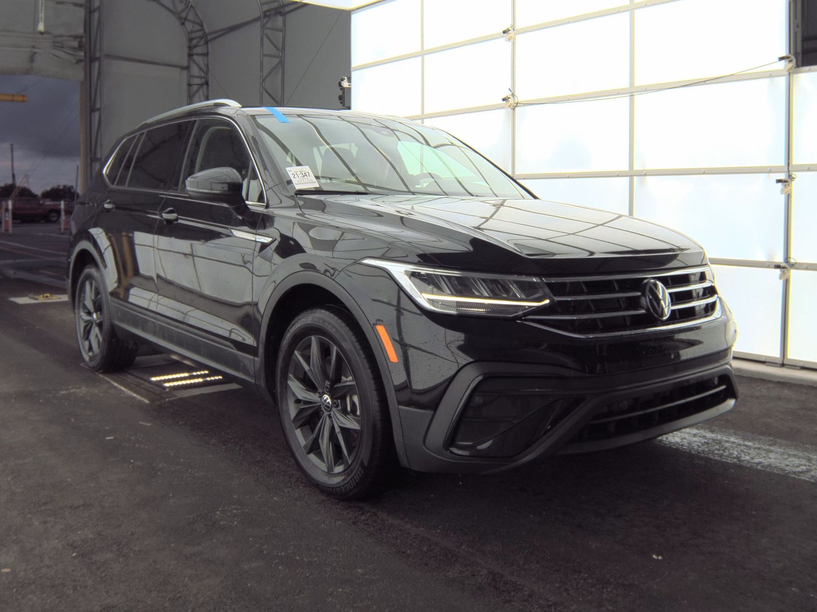 2024 Volkswagen Tiguan 2.0T SE FWD