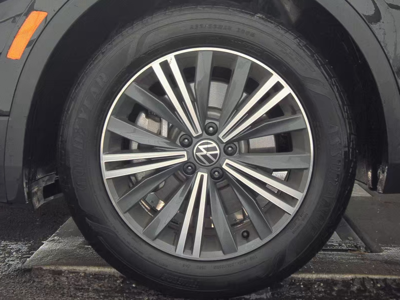 2024 Volkswagen Tiguan 2.0T Wolfsburg Edition FWD