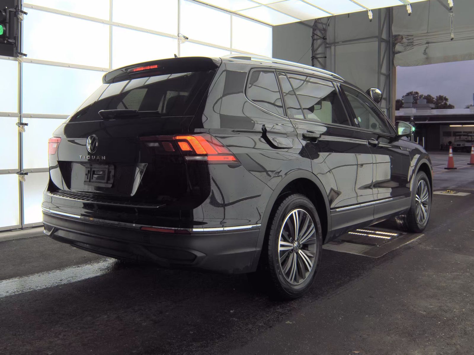 2024 Volkswagen Tiguan 2.0T Wolfsburg Edition FWD