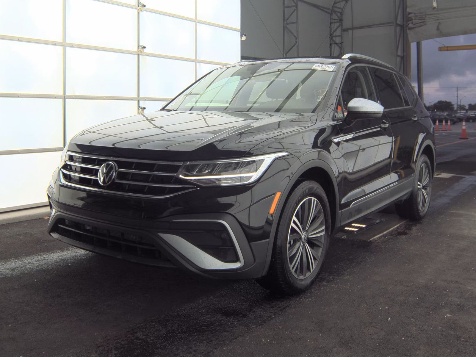 2024 Volkswagen Tiguan 2.0T Wolfsburg Edition FWD