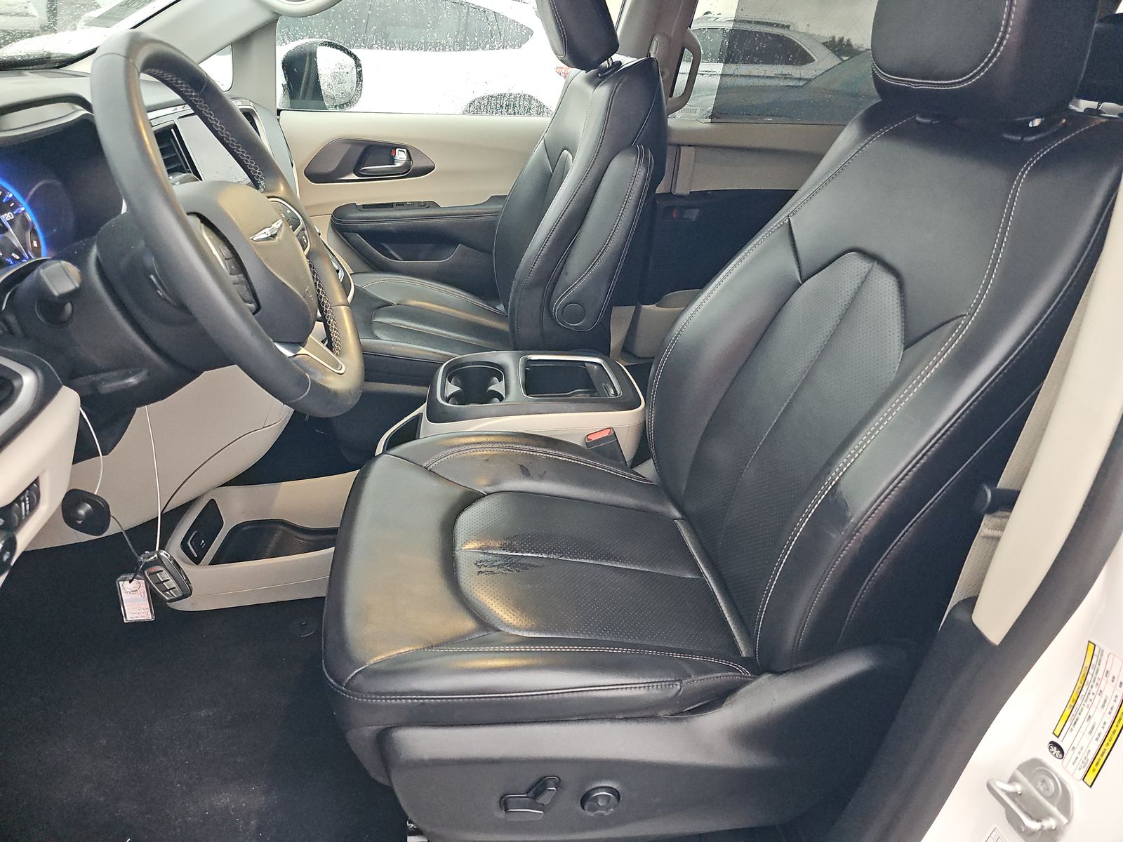 2023 Chrysler Pacifica Touring L FWD