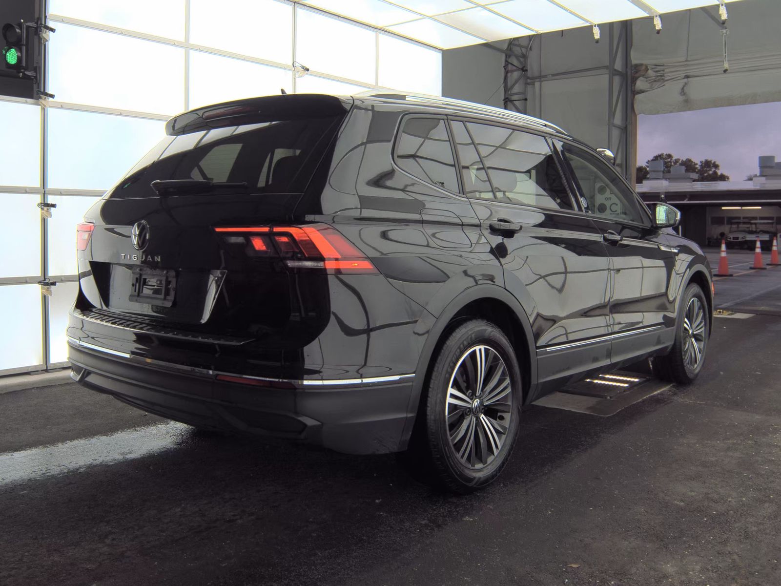 2024 Volkswagen Tiguan 2.0T Wolfsburg Edition FWD