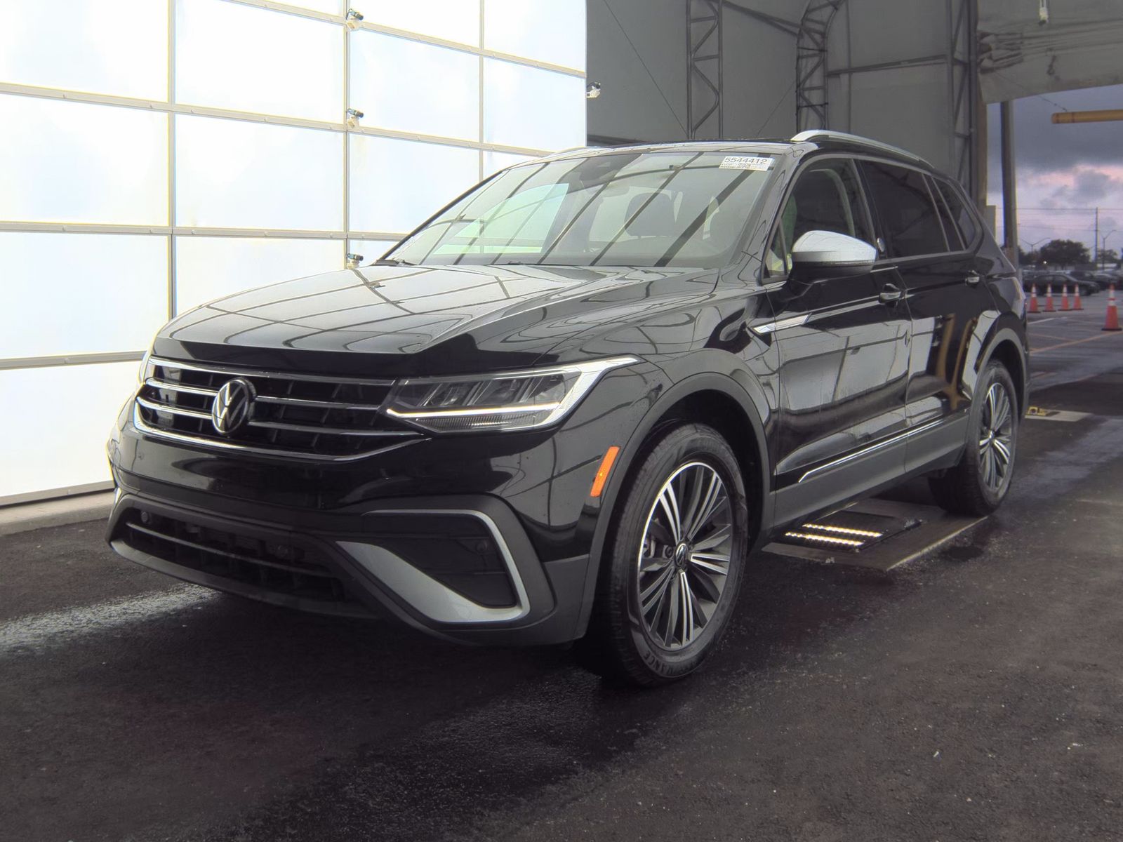 2024 Volkswagen Tiguan 2.0T Wolfsburg Edition FWD