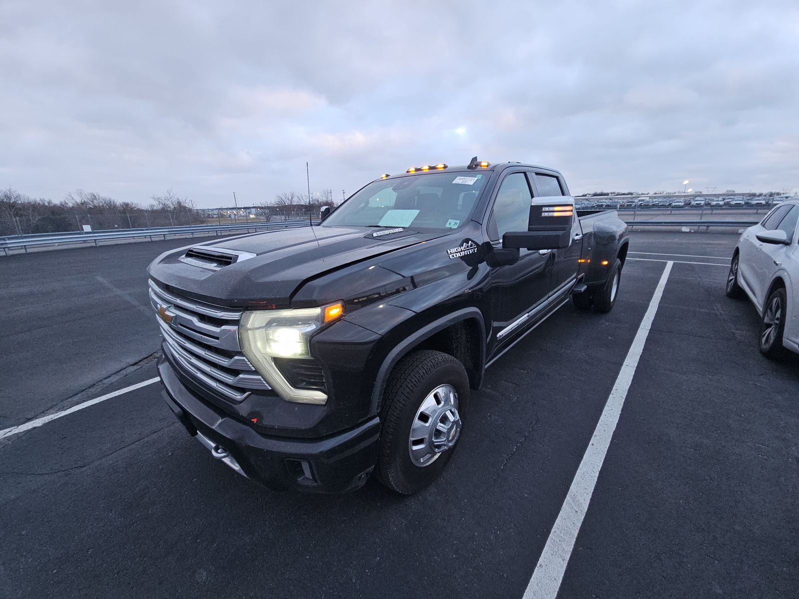 2024 Chevrolet Silverado 3500HD High Country AWD
