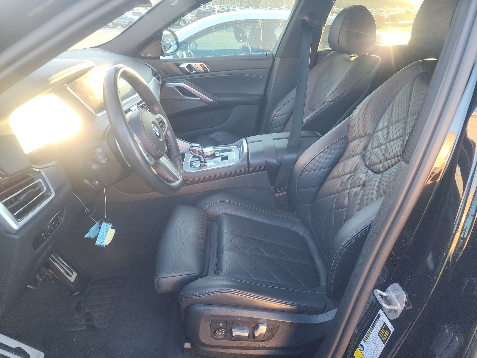 2023 BMW X6 xDrive40i AWD