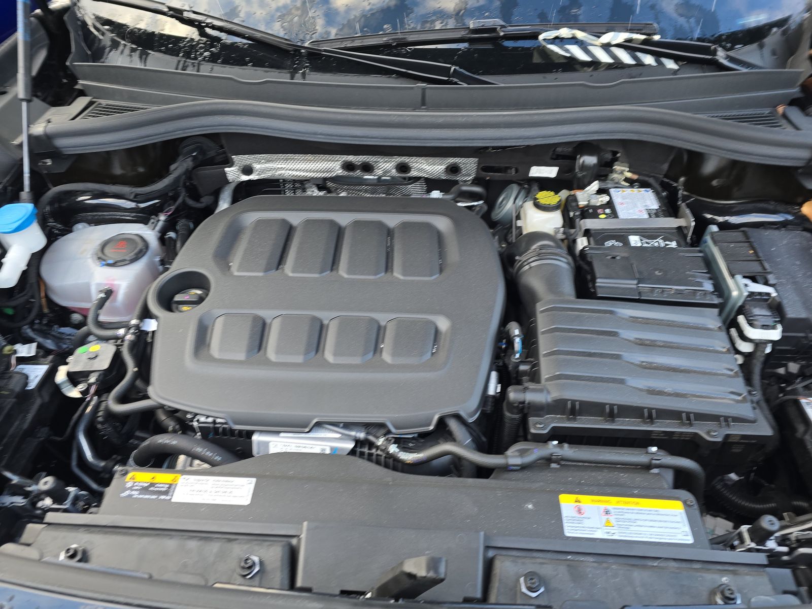 2025 Volkswagen Tiguan 2.0T SE R-Line Black AWD