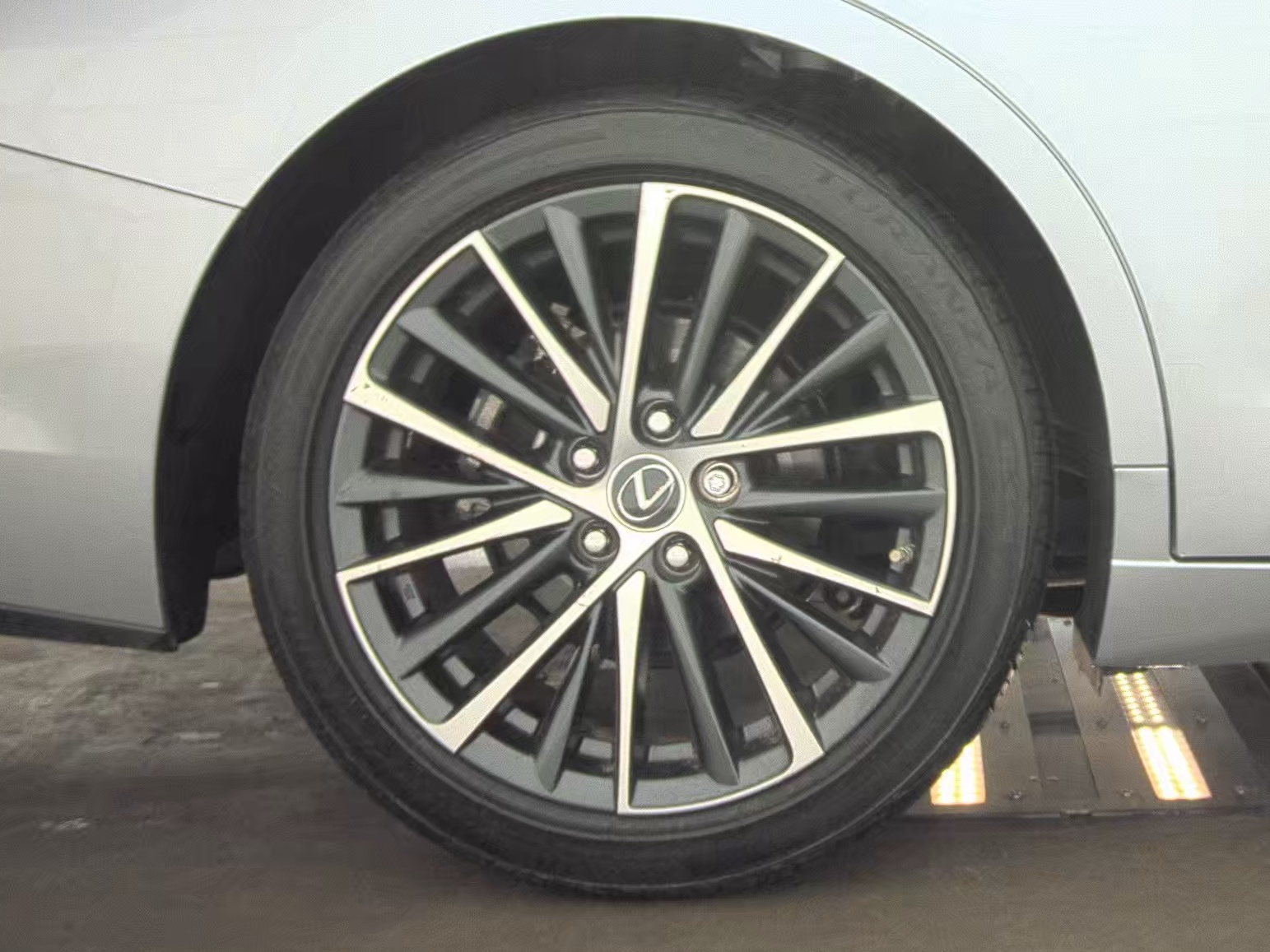 2025 Lexus ES ES 350 FWD