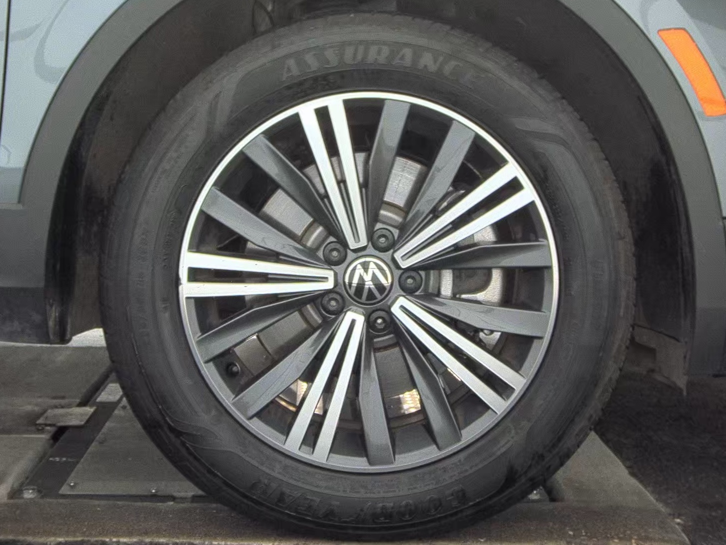 2024 Volkswagen Tiguan 2.0T Wolfsburg Edition FWD