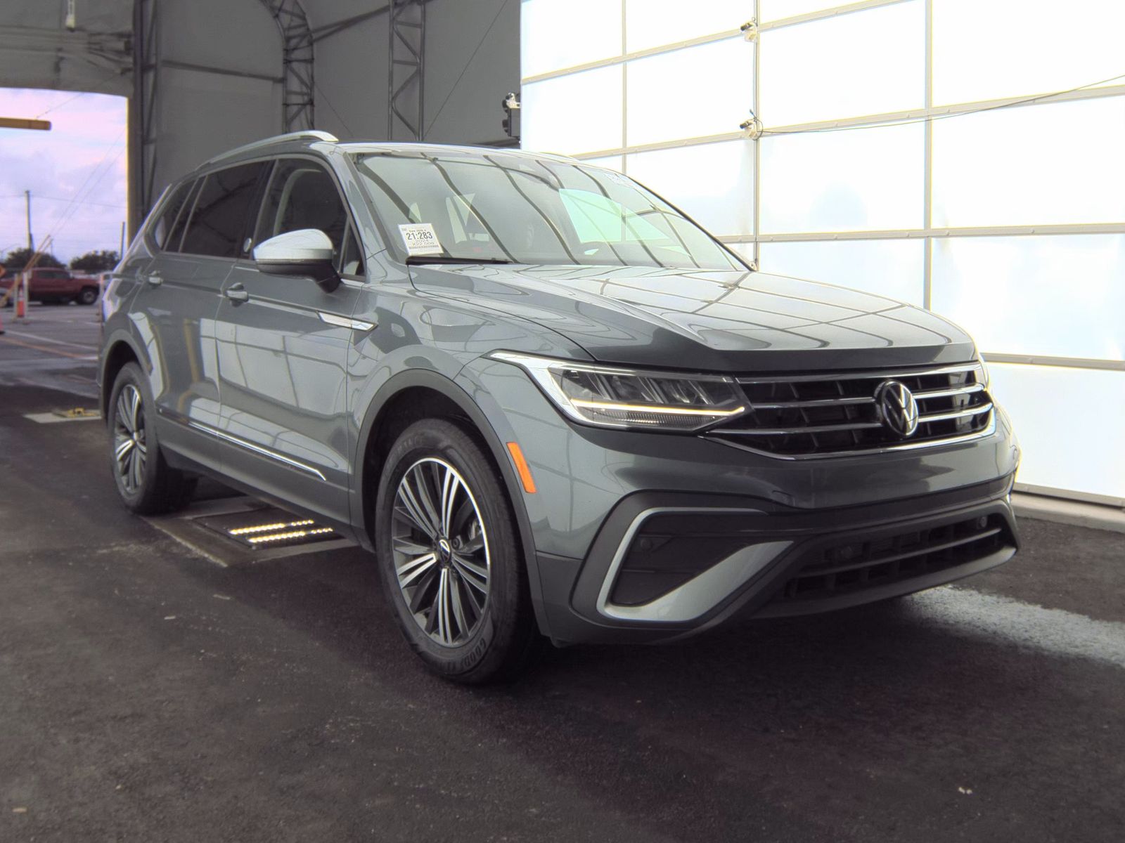 2024 Volkswagen Tiguan 2.0T Wolfsburg Edition FWD