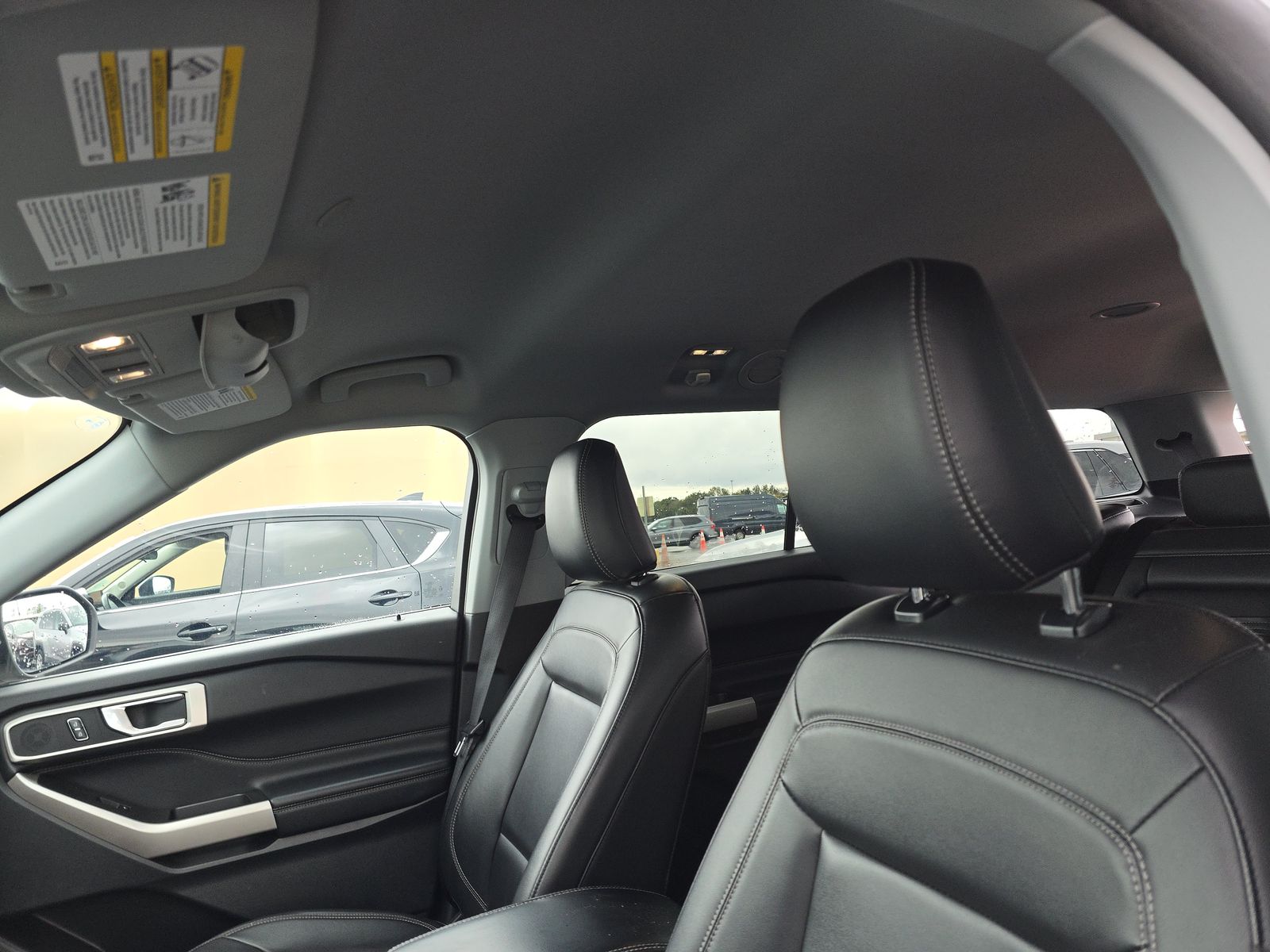 2023 Ford Explorer XLT AWD