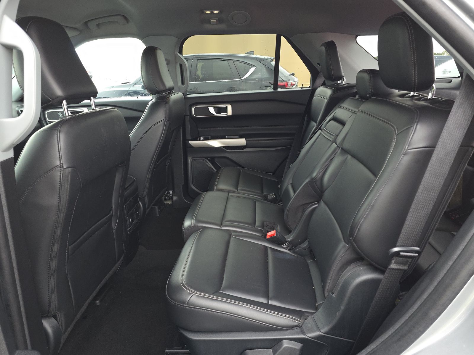 2023 Ford Explorer XLT AWD