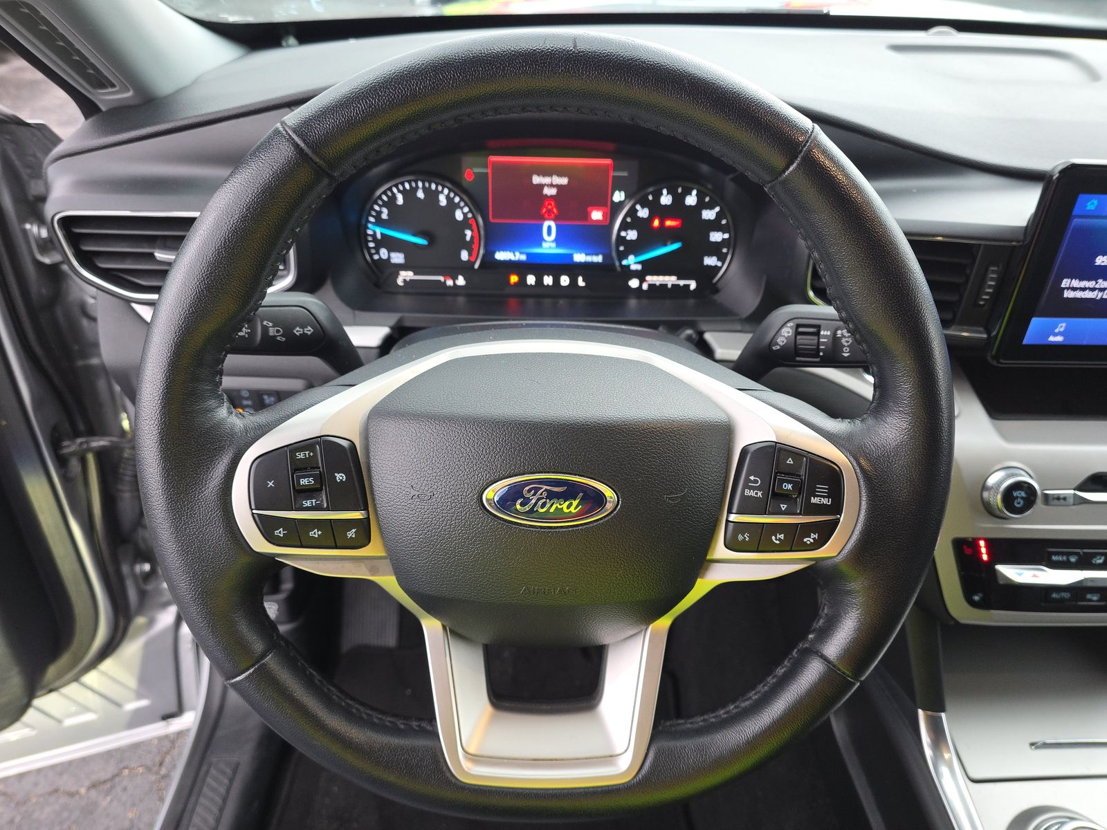 2023 Ford Explorer XLT AWD