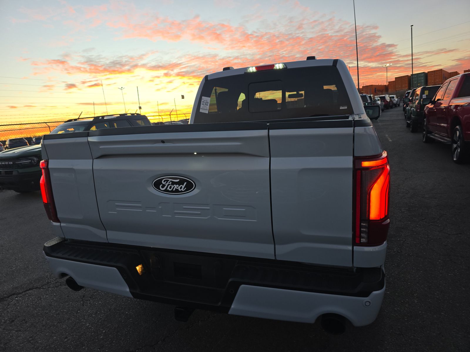 2025 Ford F-150 Hybrid Lariat AWD