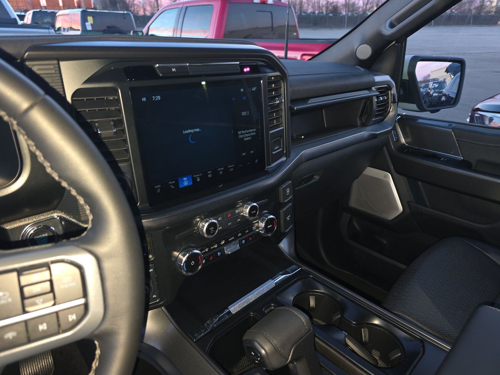 2025 Ford F-150 Hybrid Lariat AWD