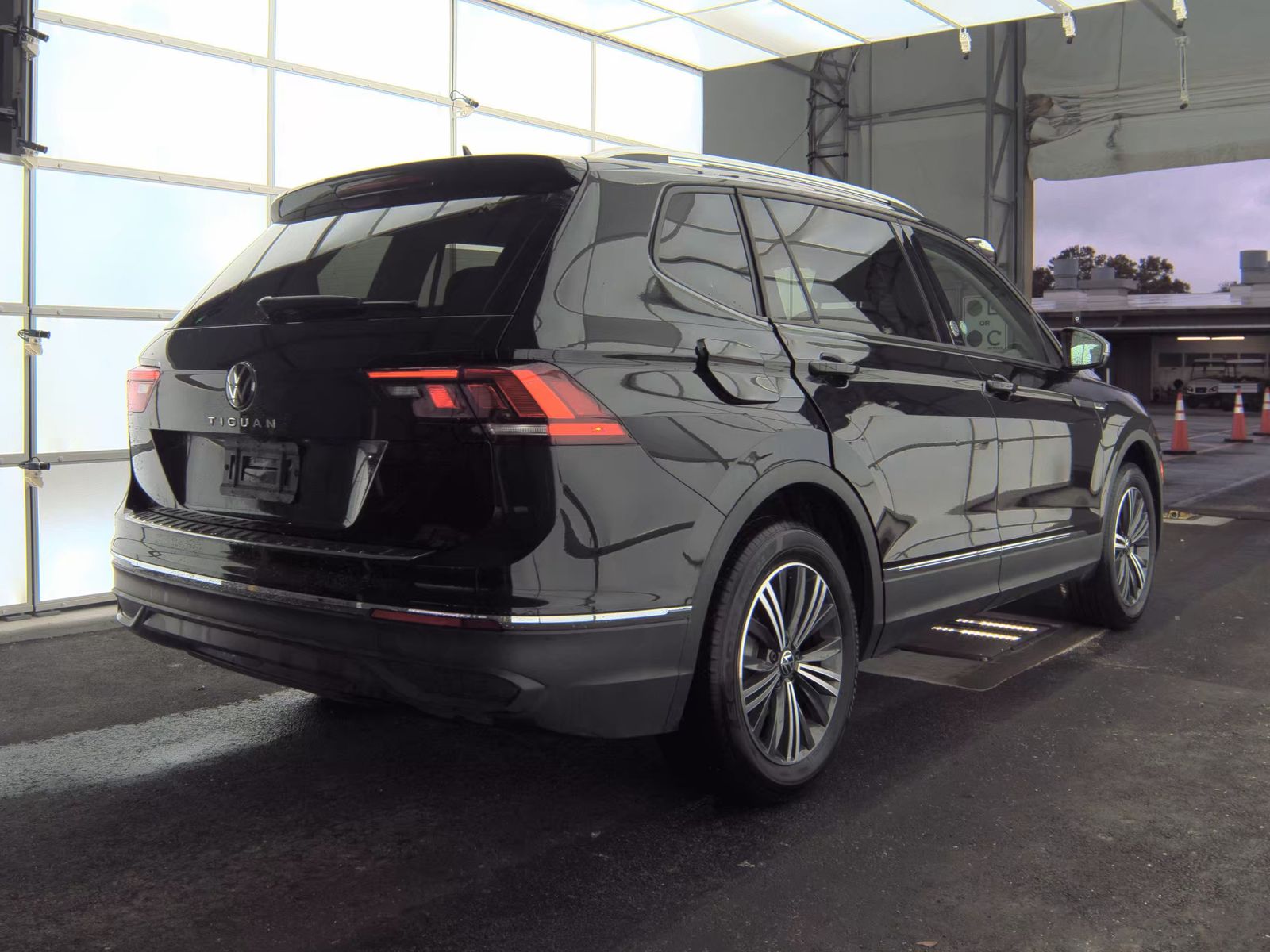 2024 Volkswagen Tiguan 2.0T Wolfsburg Edition FWD