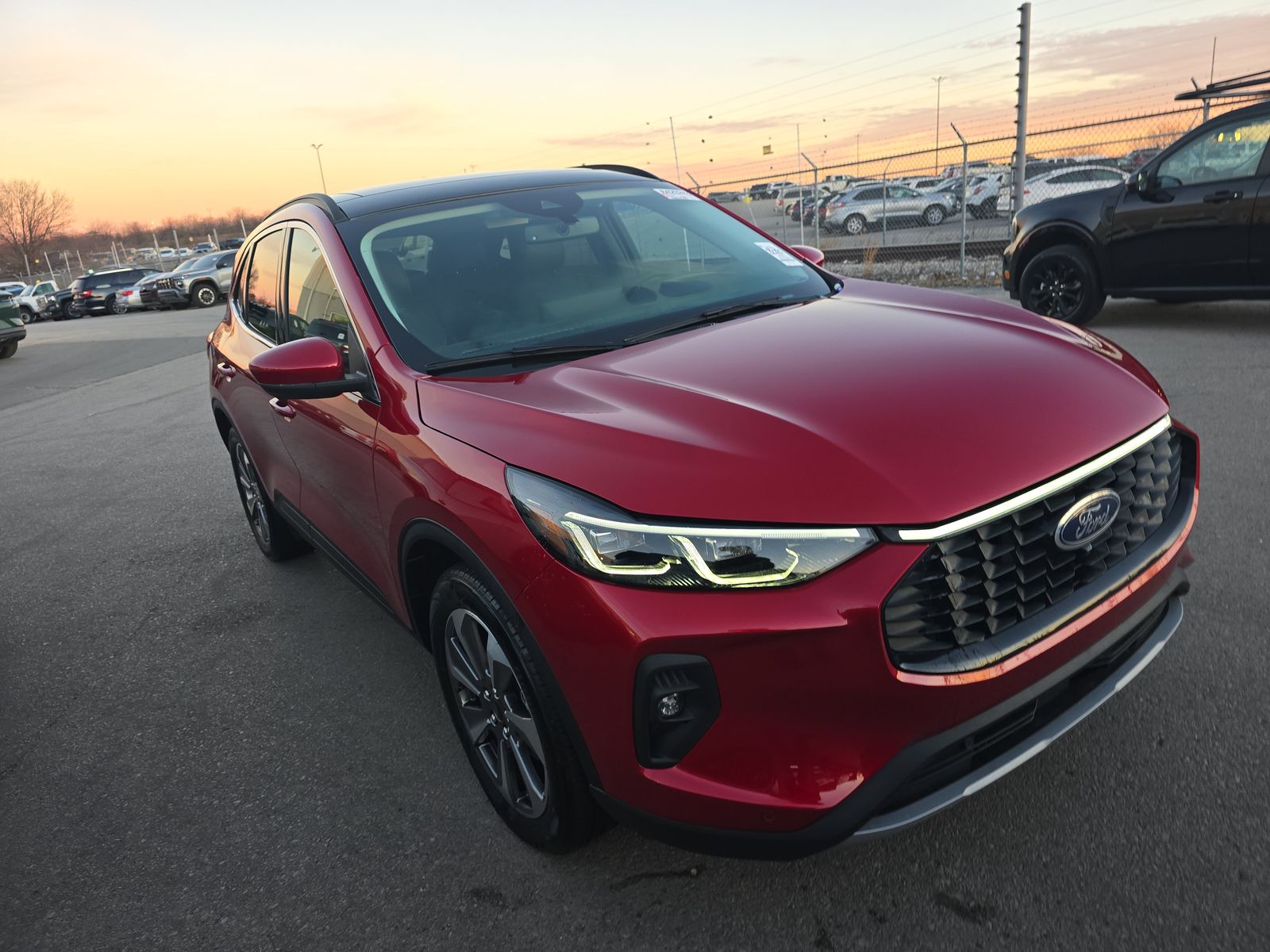2025 Ford Escape Hybrid Platinum AWD