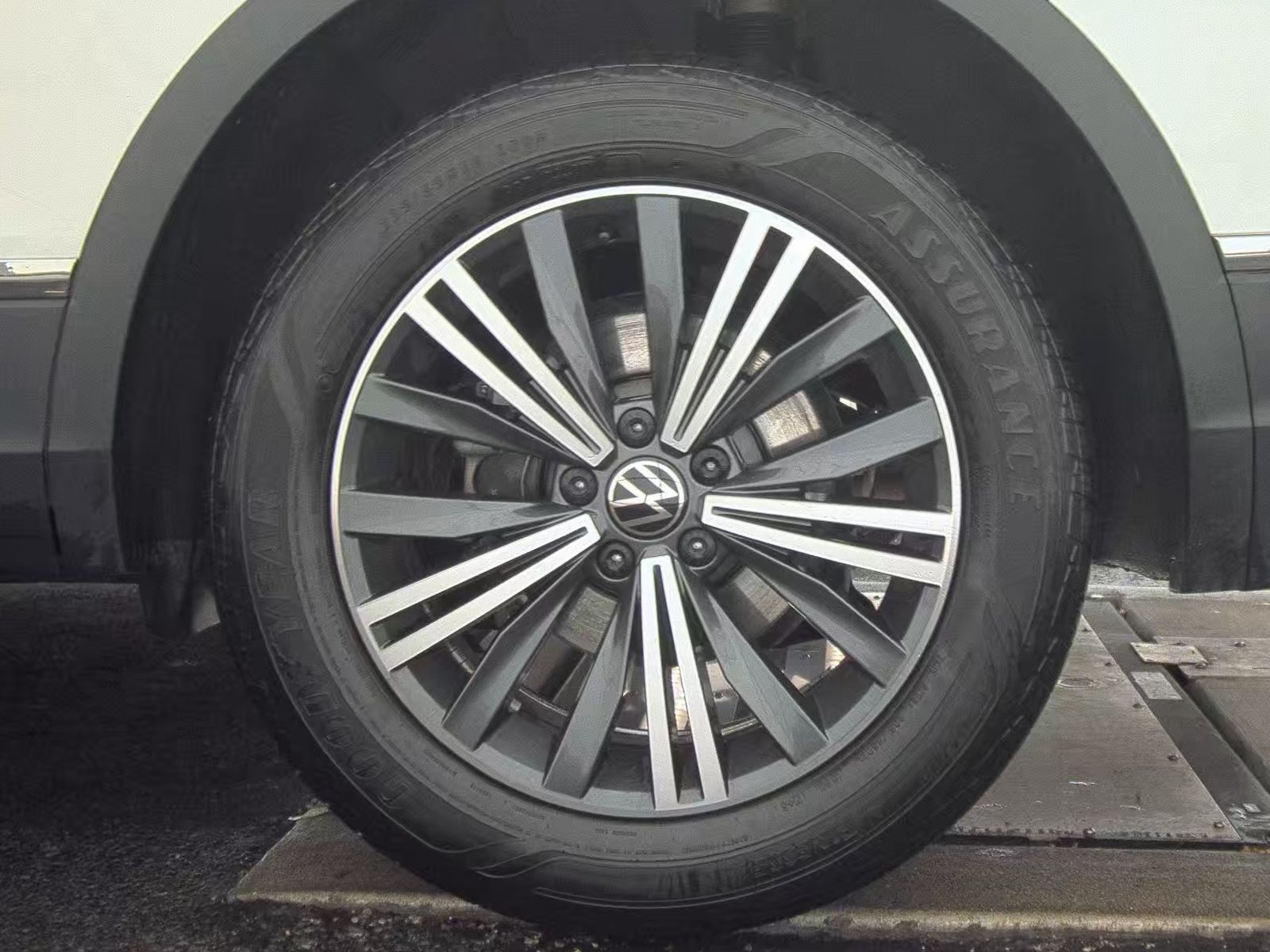 2024 Volkswagen Tiguan 2.0T Wolfsburg Edition FWD