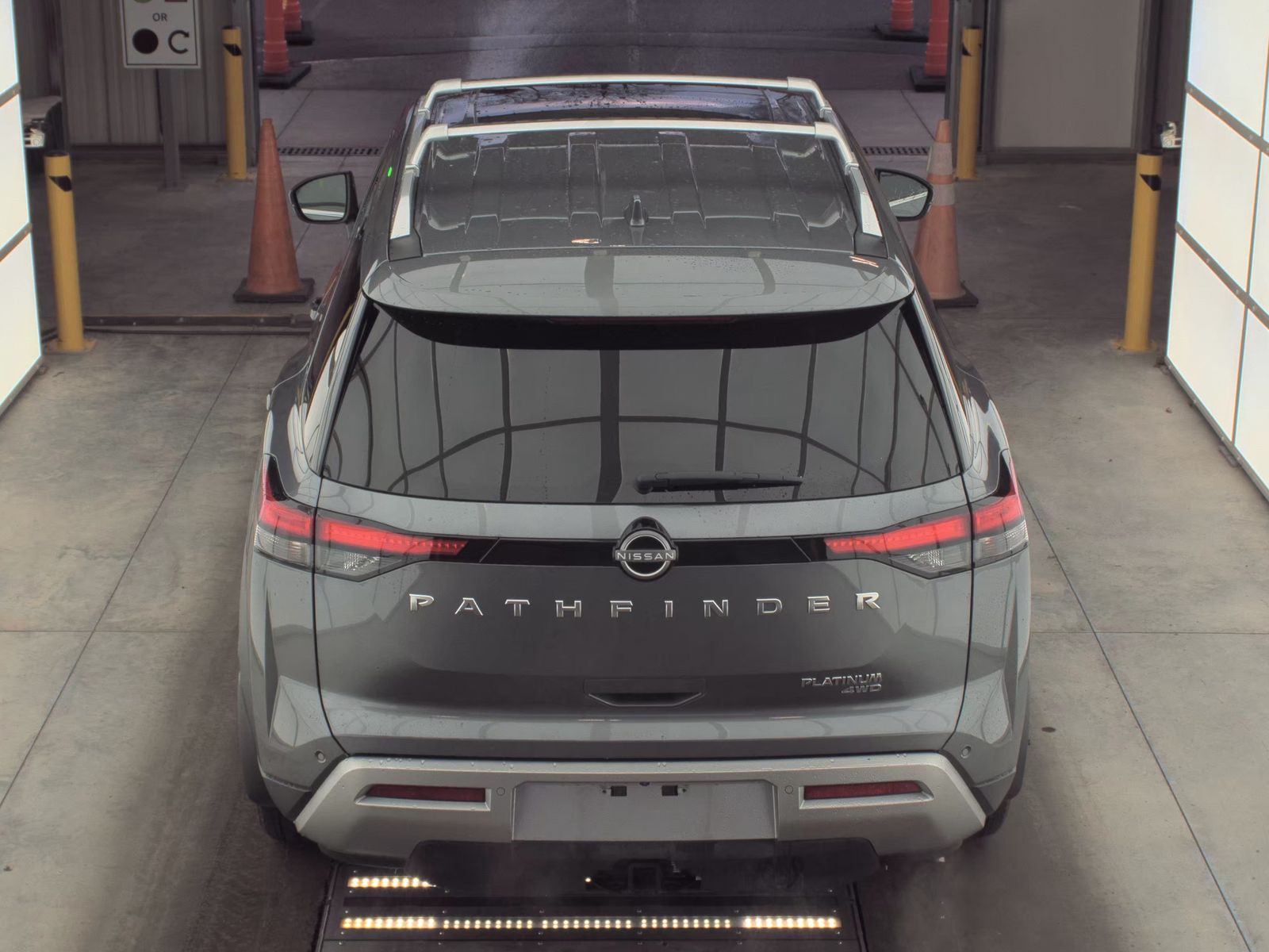 2024 Nissan Pathfinder Platinum AWD