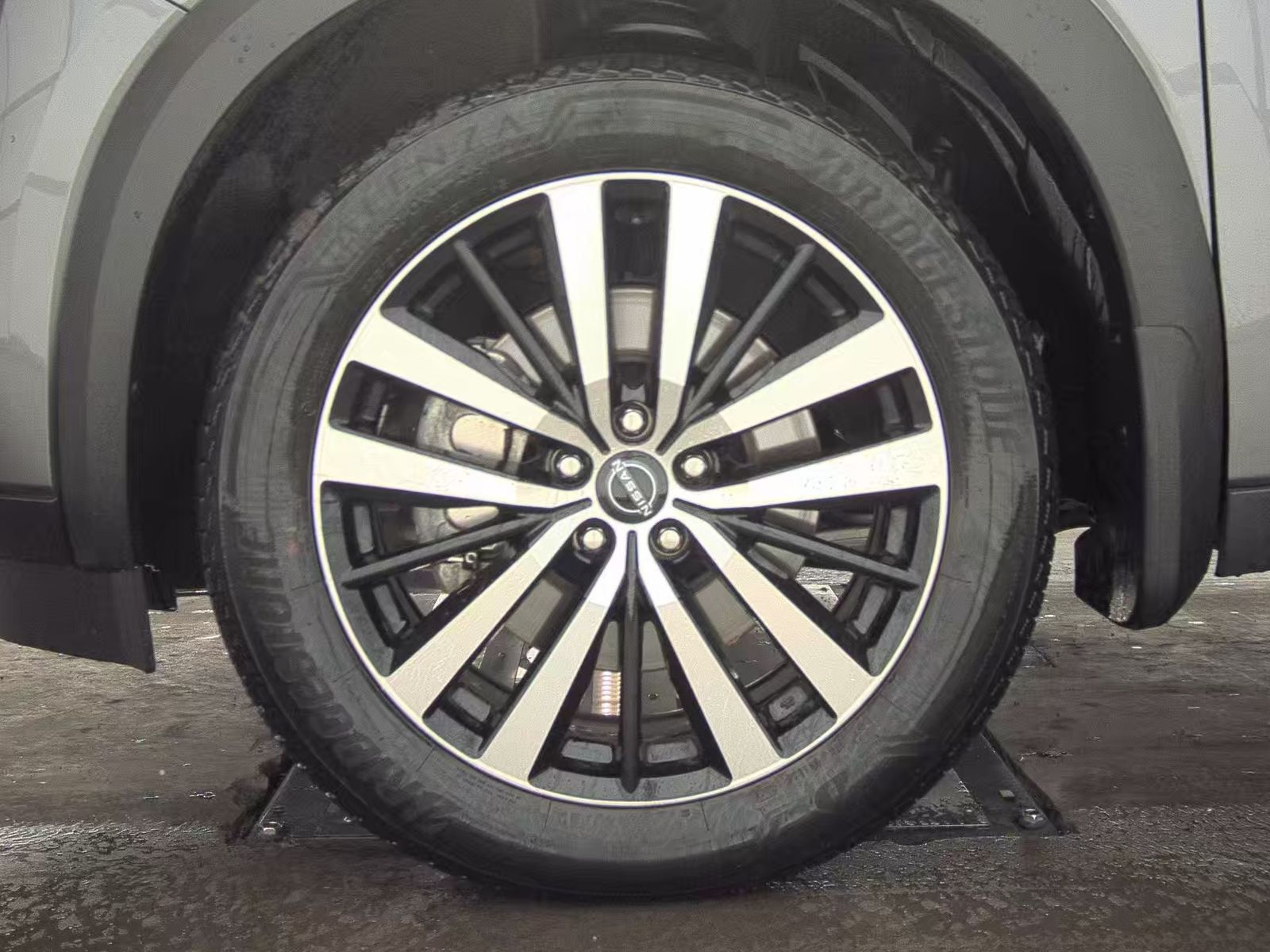 2024 Nissan Pathfinder Platinum AWD