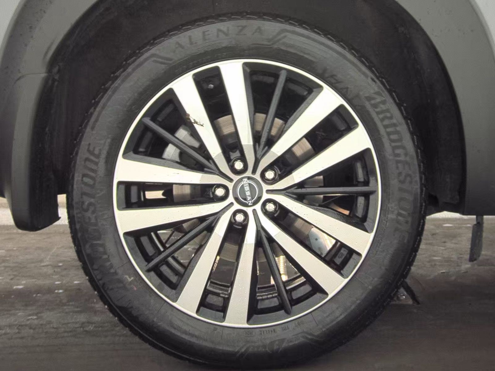 2024 Nissan Pathfinder Platinum AWD