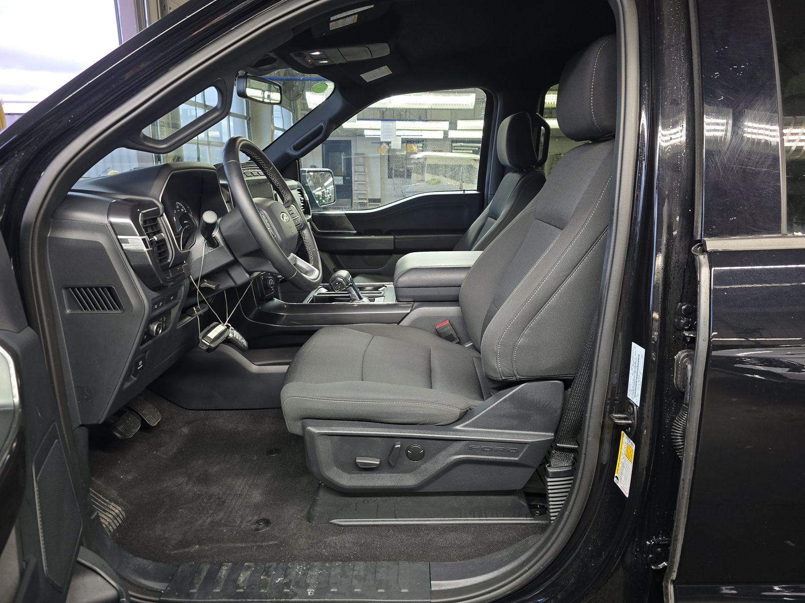 2023 Ford F-150 Hybrid XLT AWD