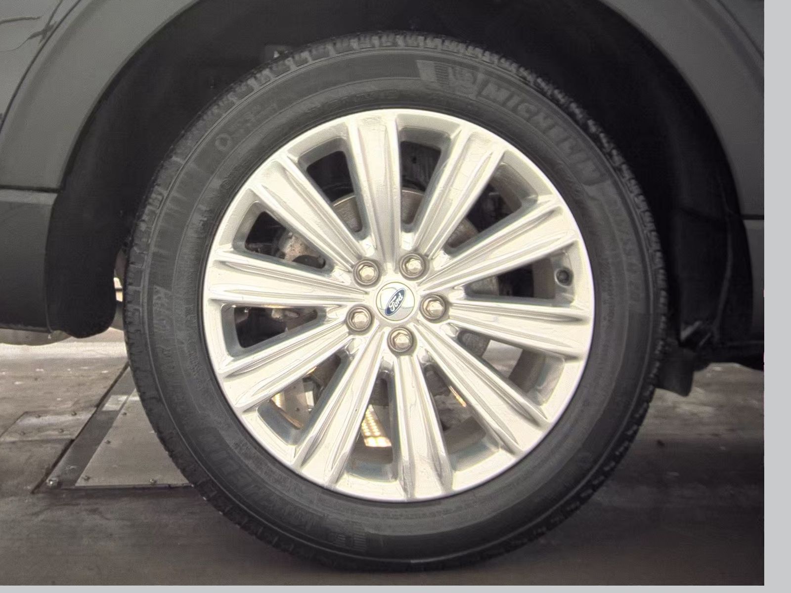 2025 Ford Explorer Platinum AWD