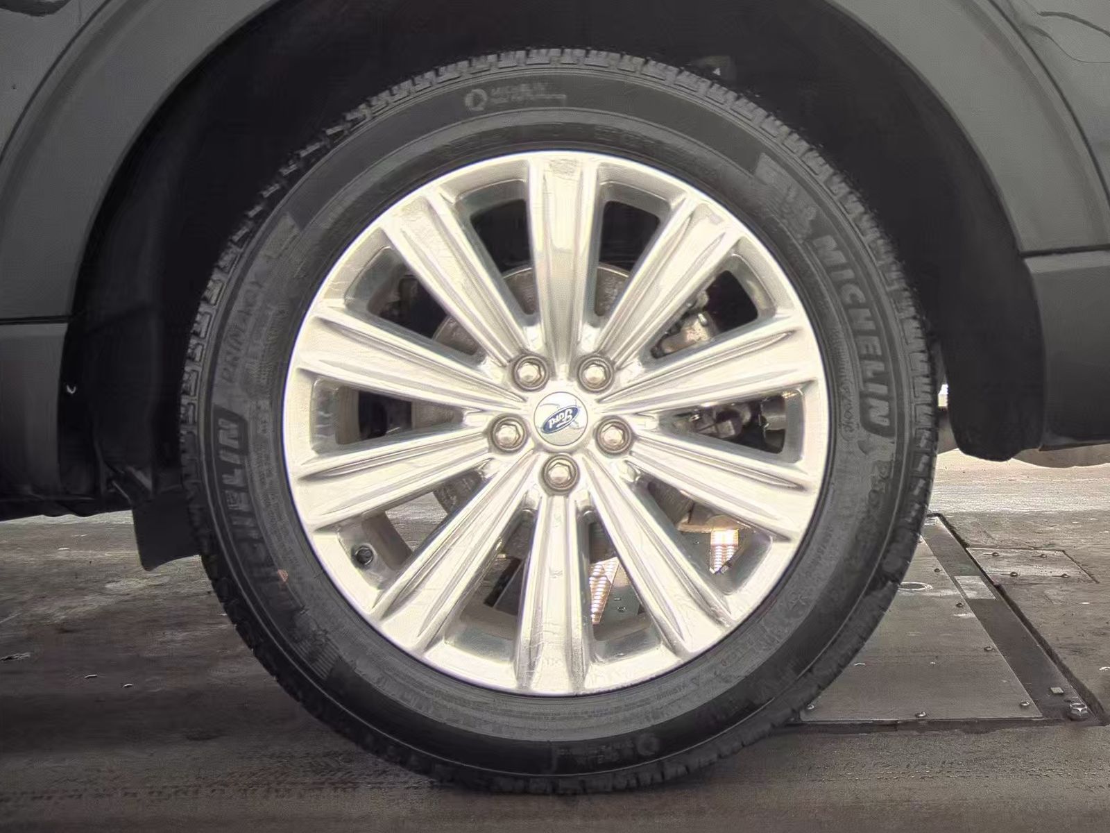 2025 Ford Explorer Platinum AWD