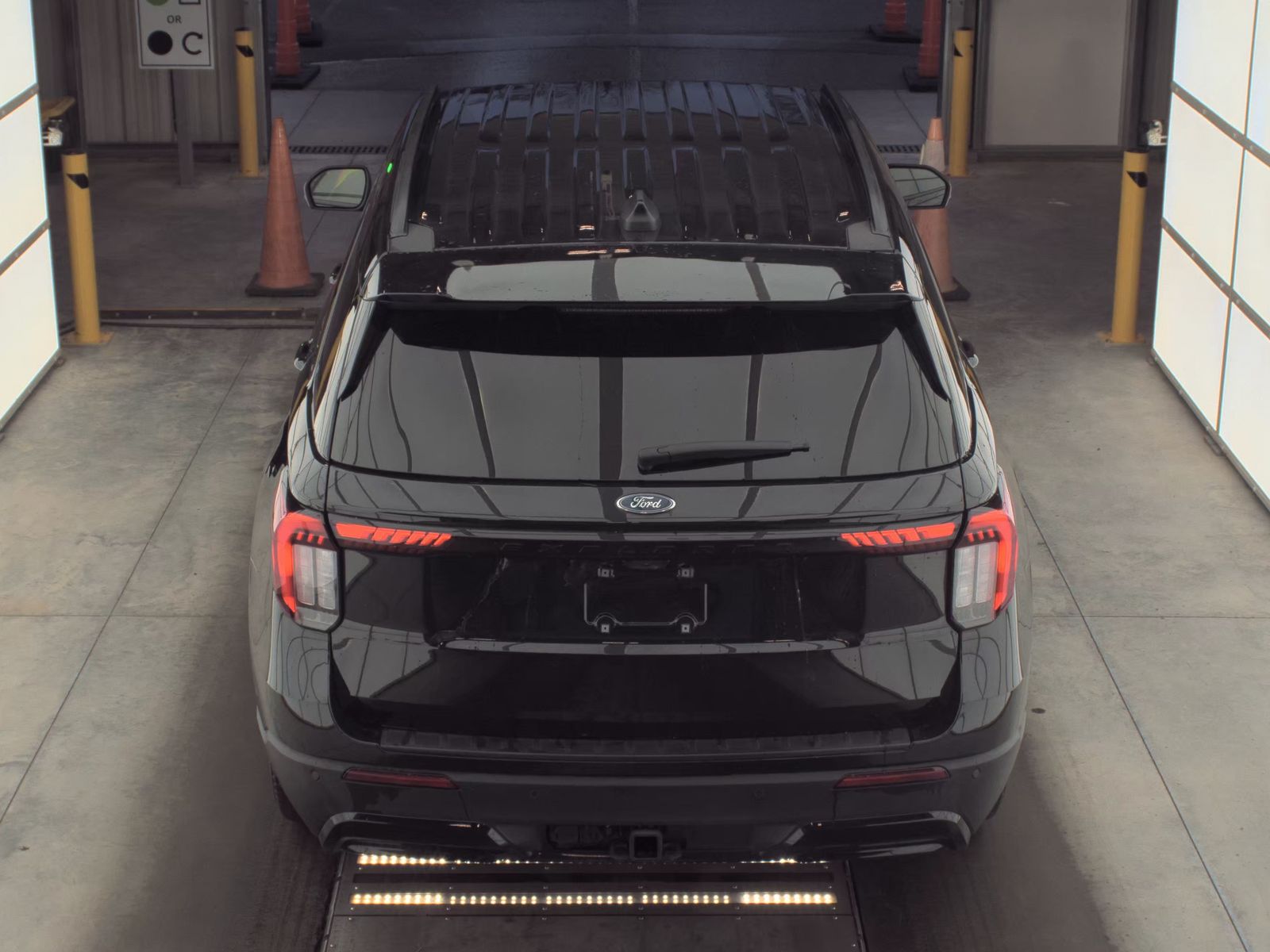 2025 Ford Explorer ST-Line AWD