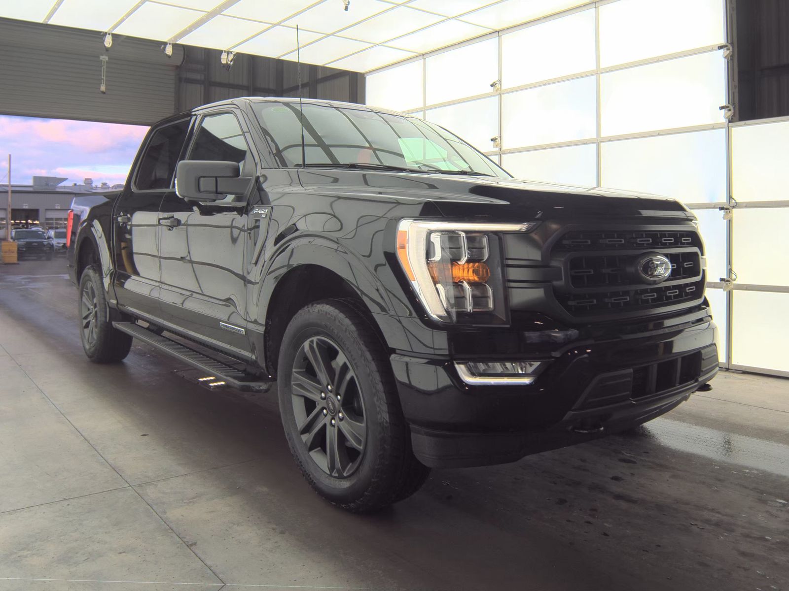 2023 Ford F-150 Hybrid XLT AWD