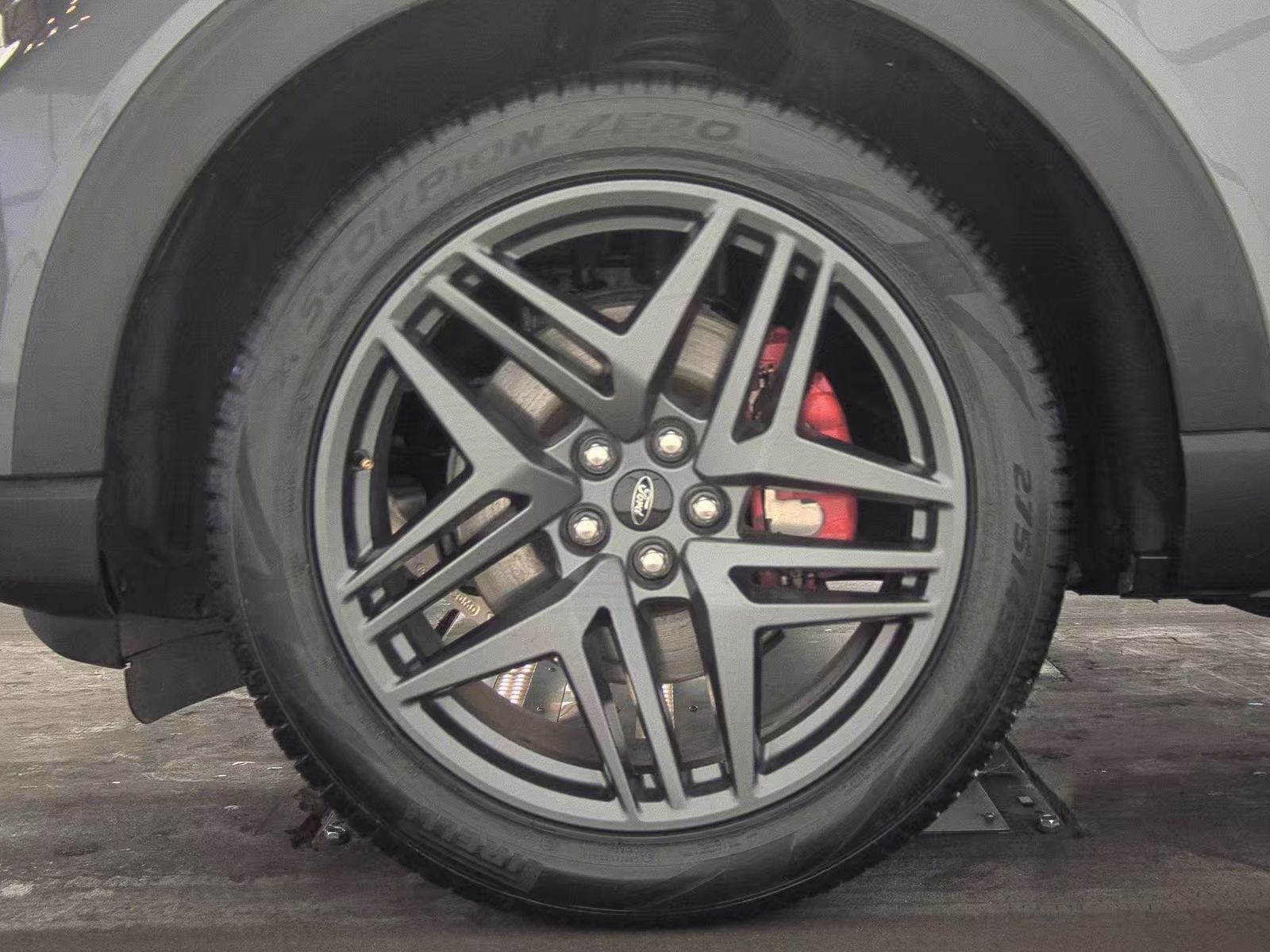 2025 Ford Explorer ST-Line AWD