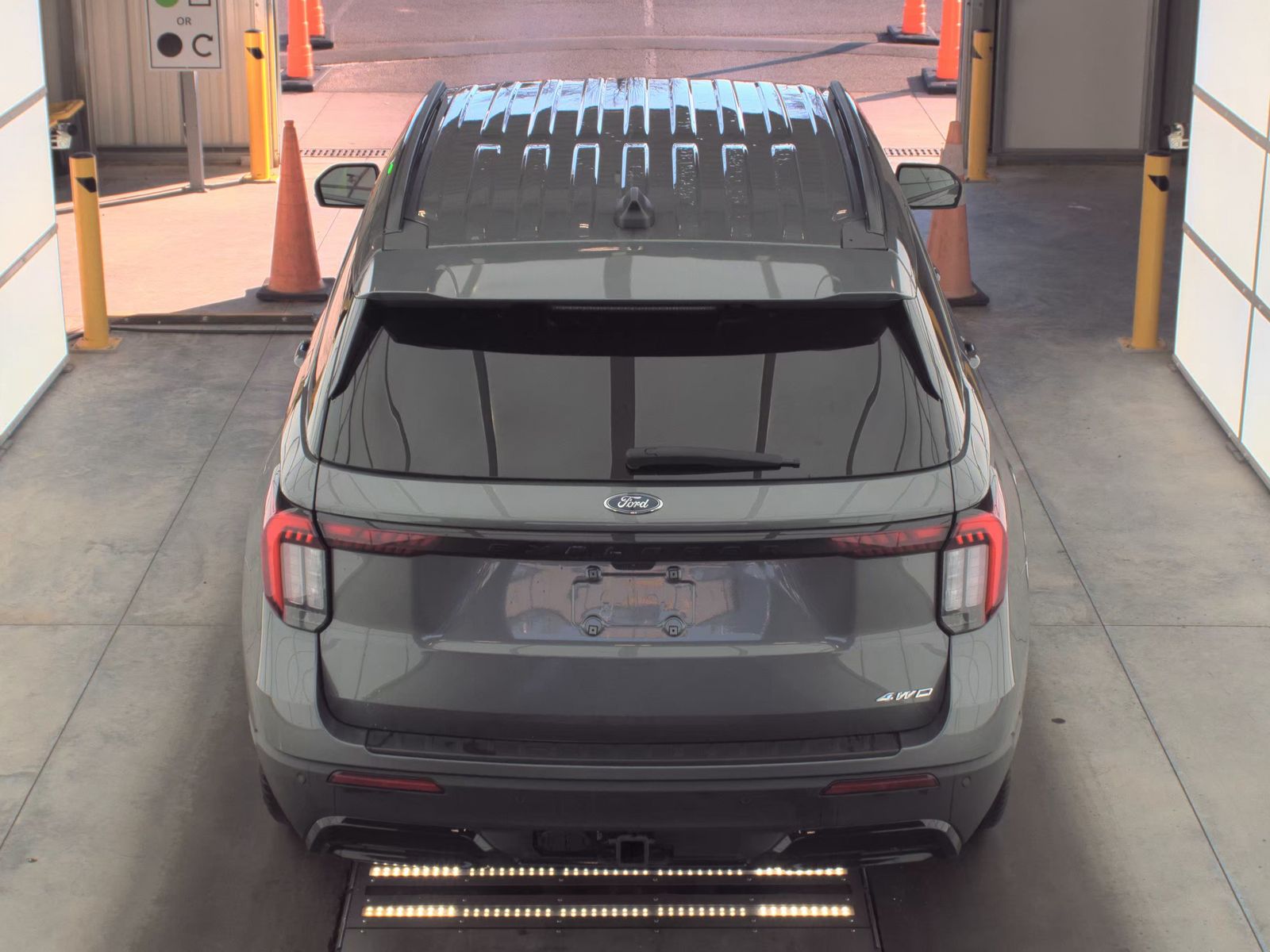 2025 Ford Explorer ST-Line AWD