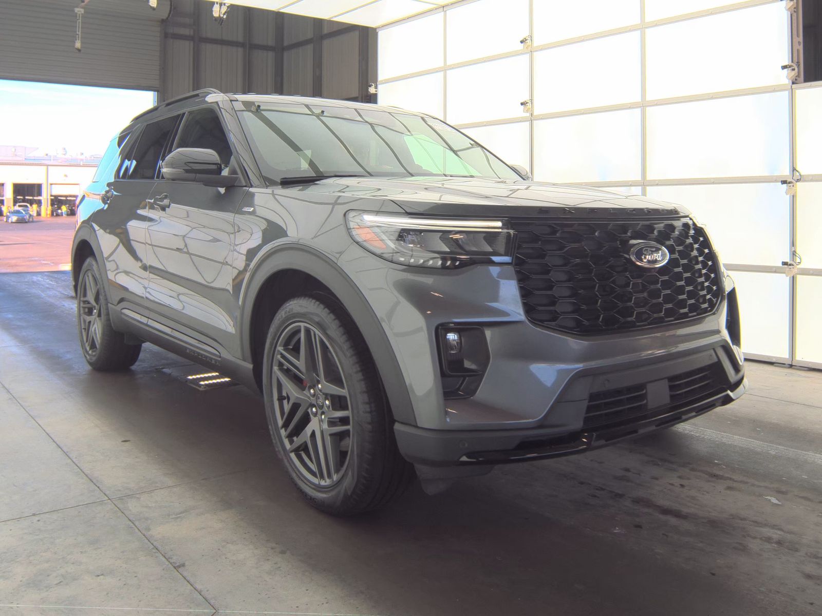 2025 Ford Explorer ST-Line AWD