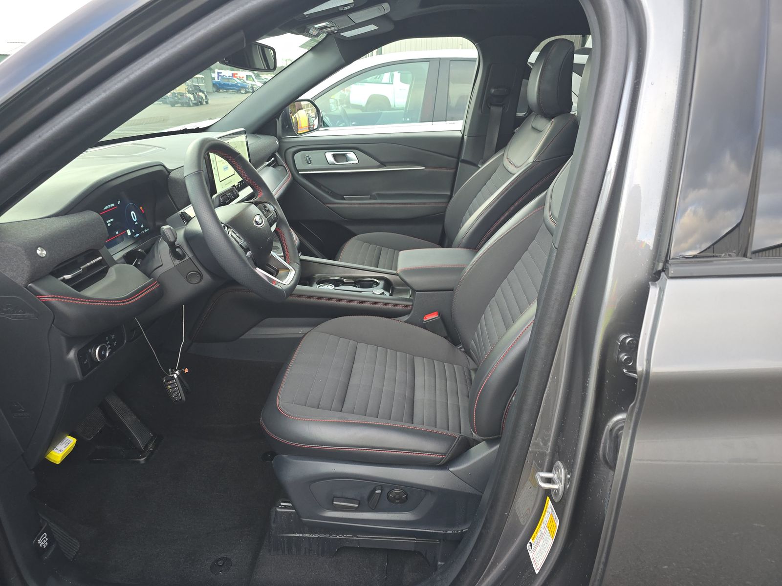 2025 Ford Explorer ST-Line AWD