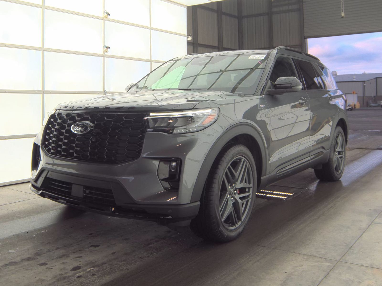 2025 Ford Explorer ST-Line AWD