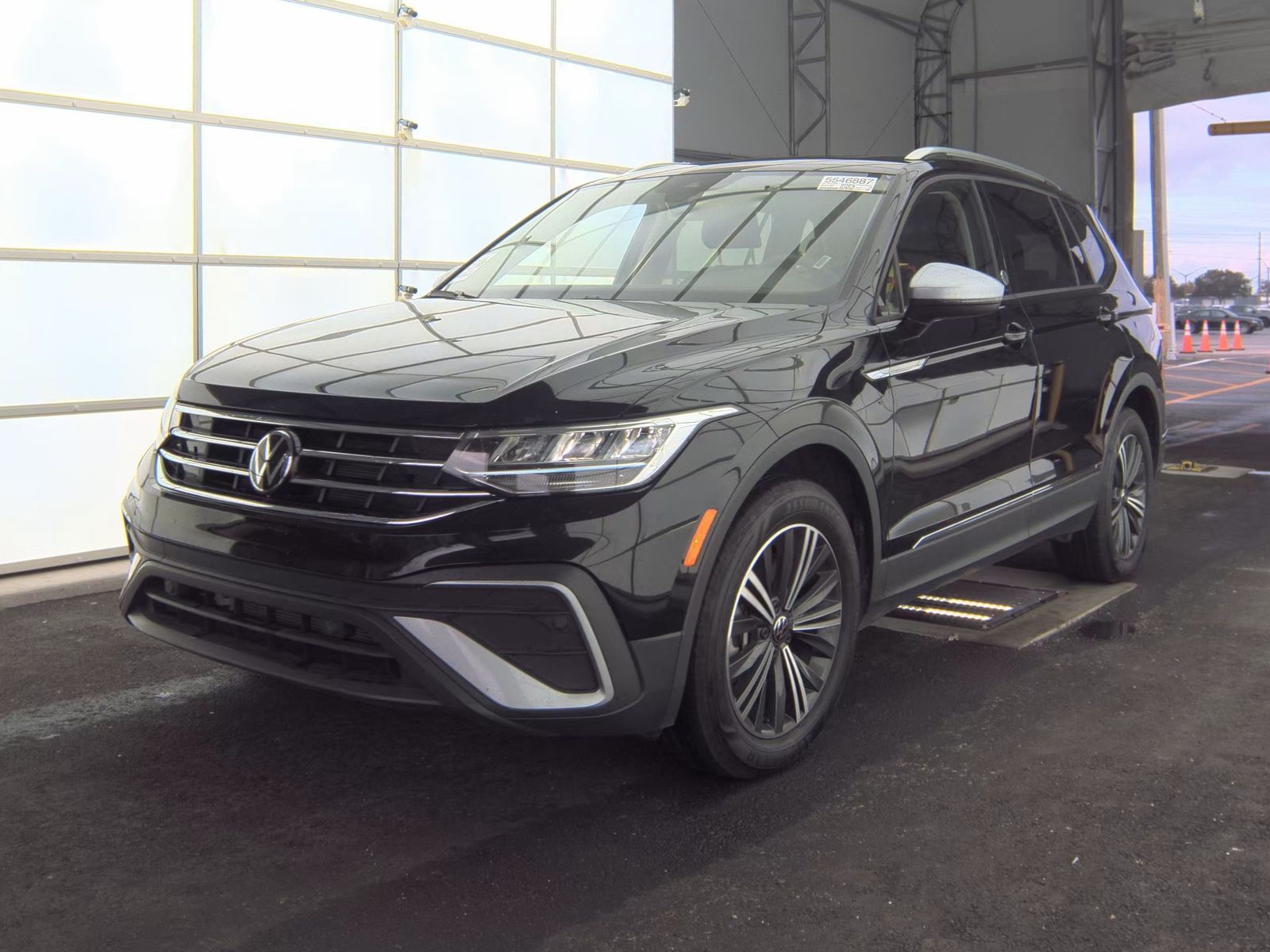 2024 Volkswagen Tiguan 2.0T Wolfsburg Edition FWD