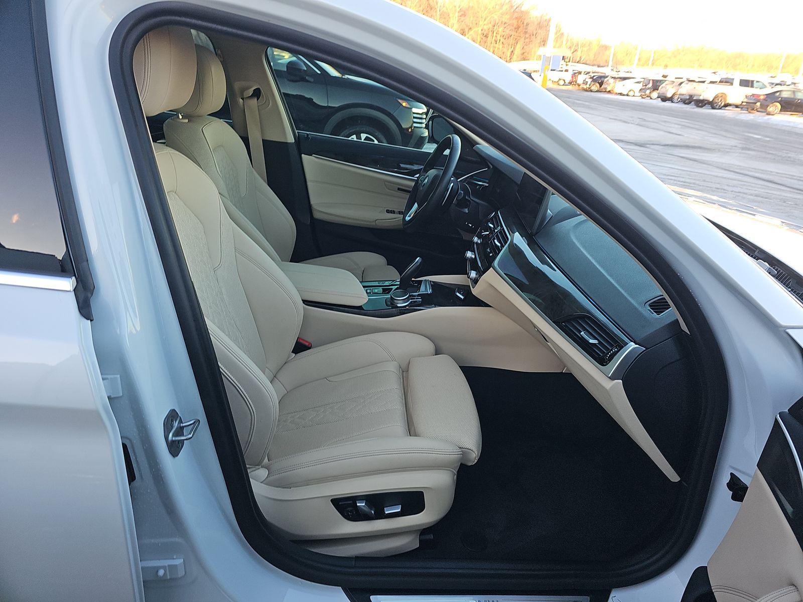 2022 BMW 5 Series 530e xDrive AWD