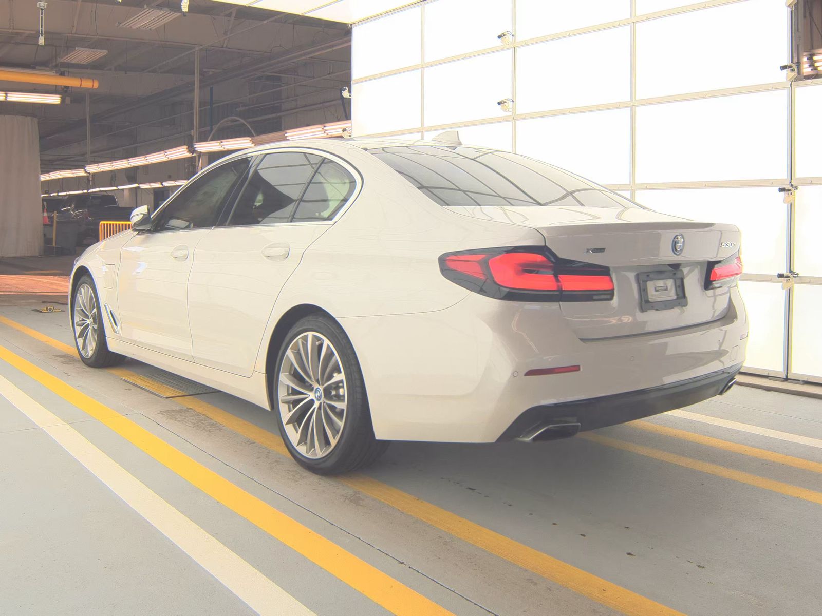 2022 BMW 5 Series 530e xDrive AWD