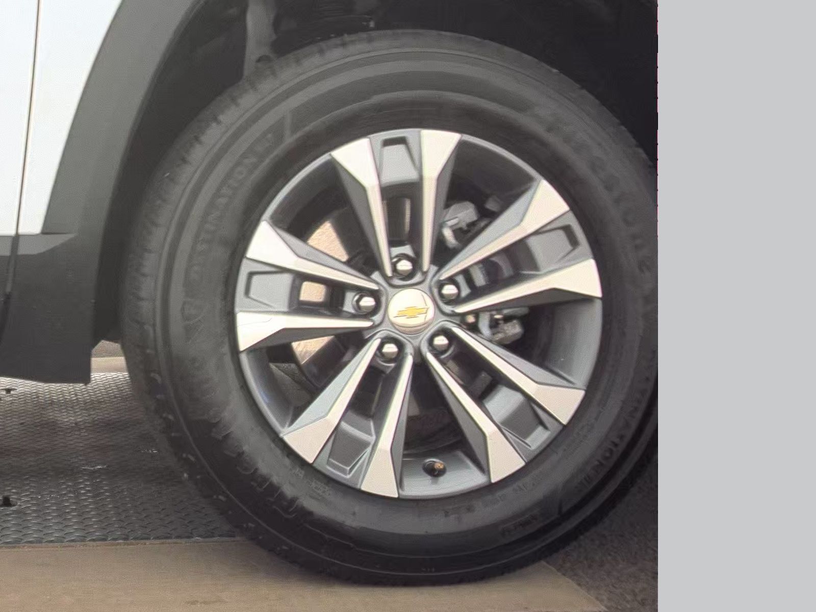 2025 Chevrolet Equinox LT FWD