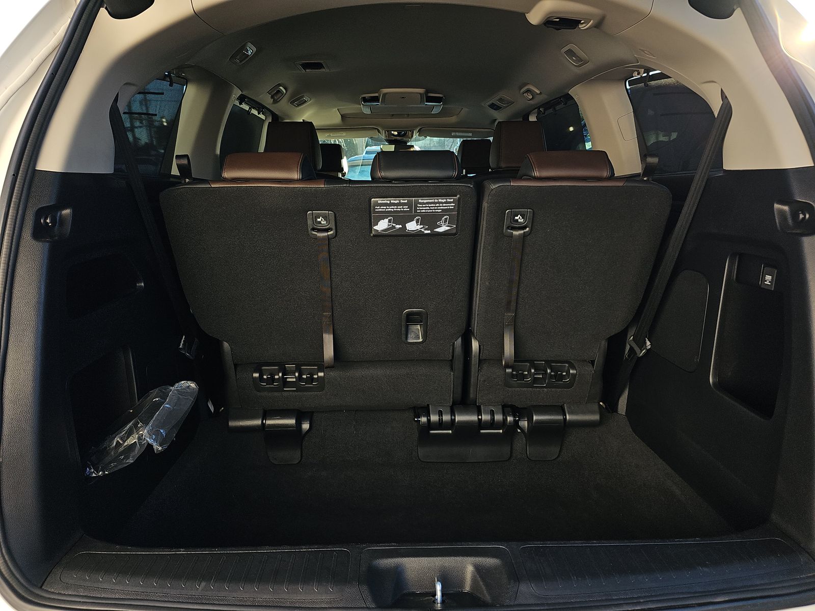 2025 Honda Odyssey Elite FWD