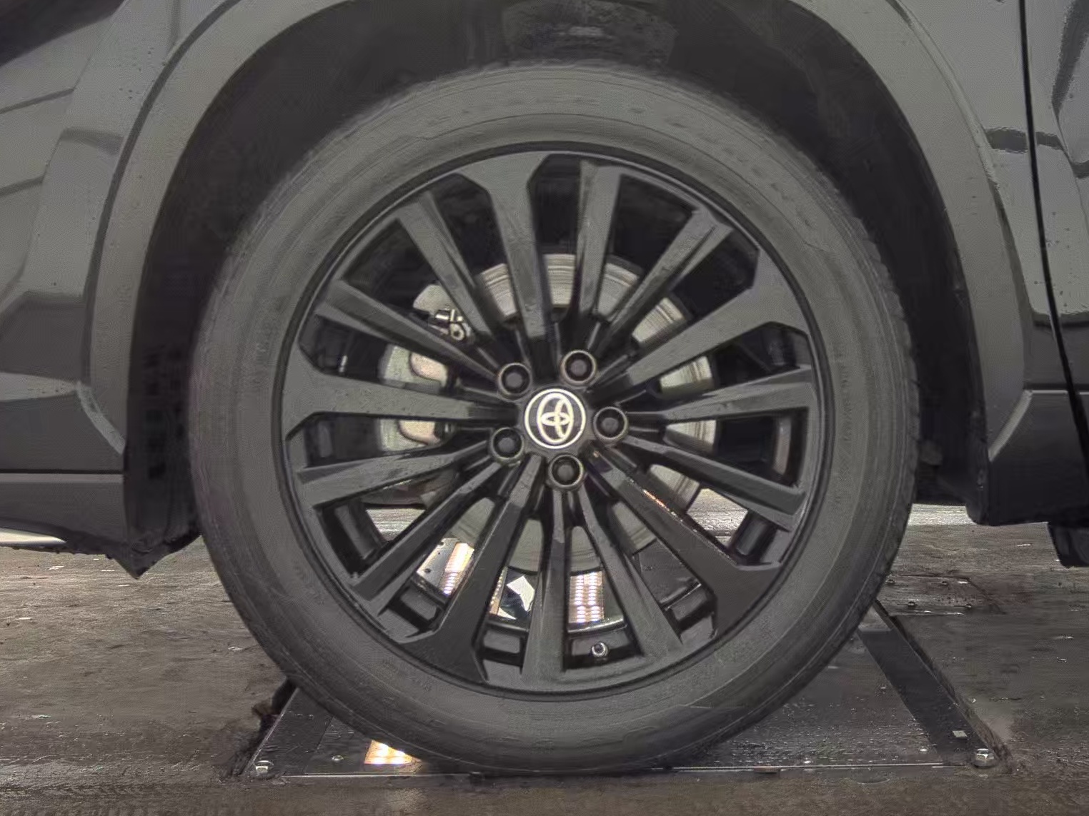 2023 Toyota Highlander XSE FWD