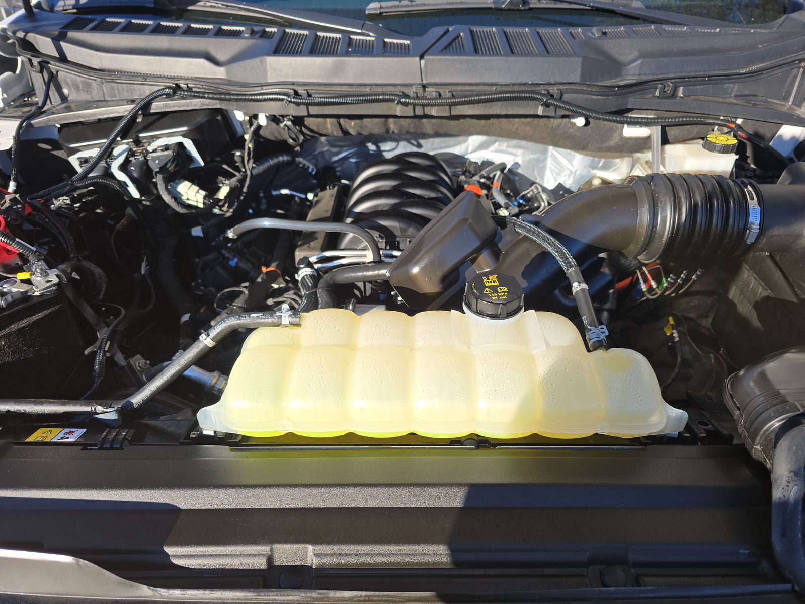 2024 Ford F-150 Lariat AWD