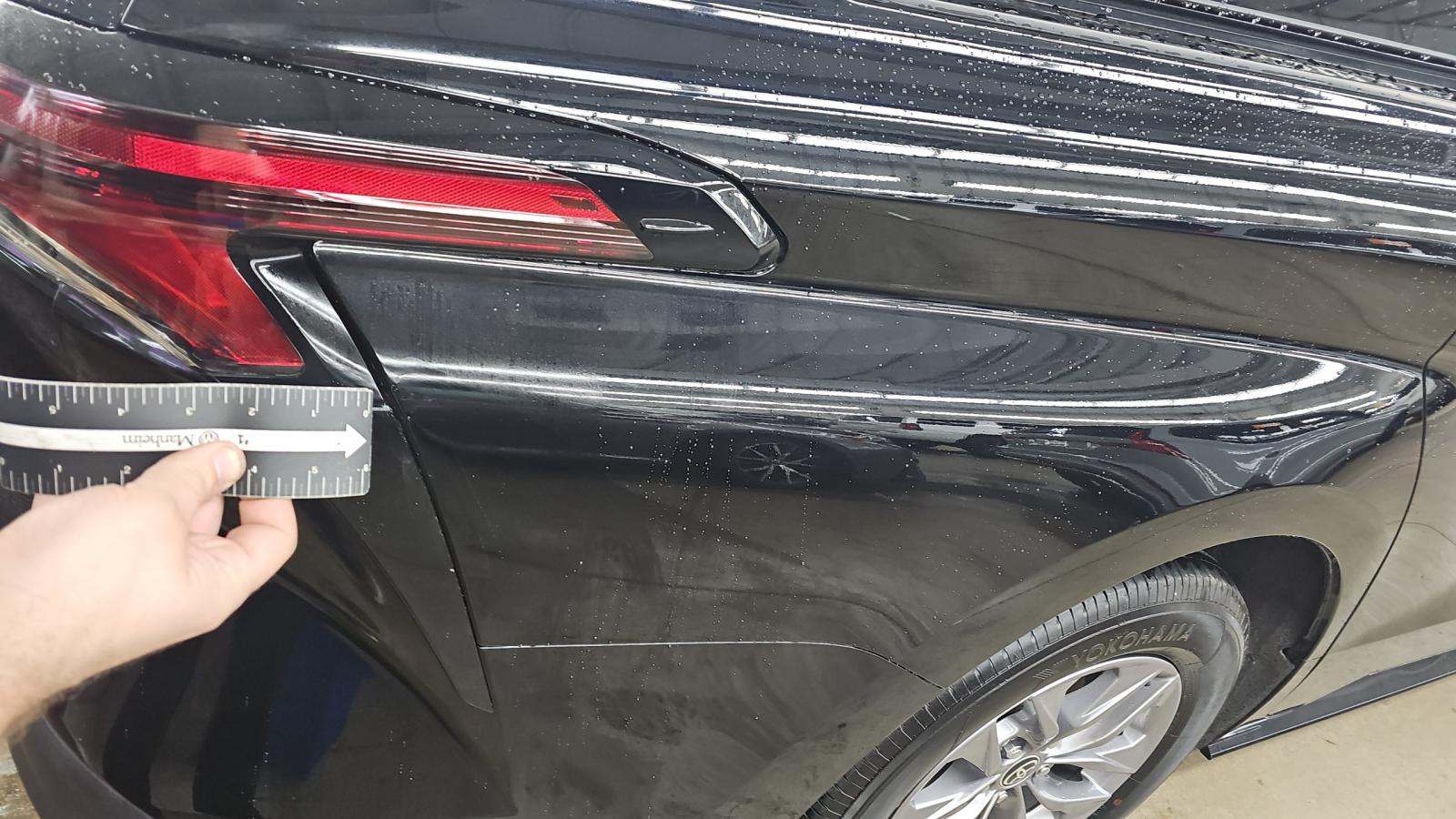 2024 Toyota Sienna LE FWD