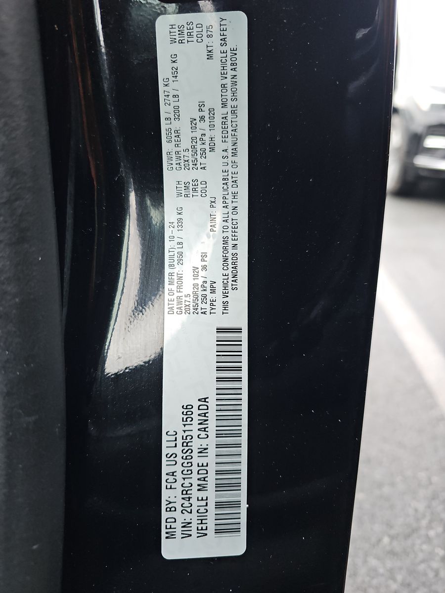 2025 Chrysler Pacifica Limited FWD