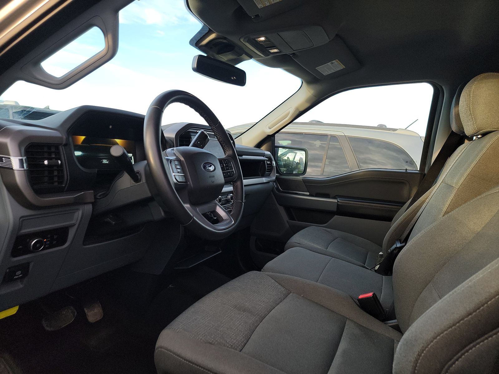 2024 Ford F-150 XLT AWD