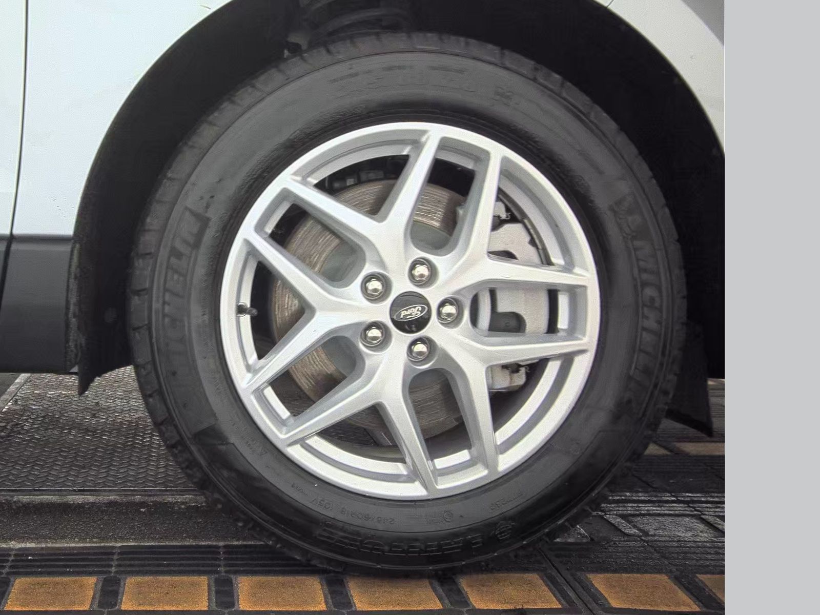 2023 Ford Edge SEL AWD