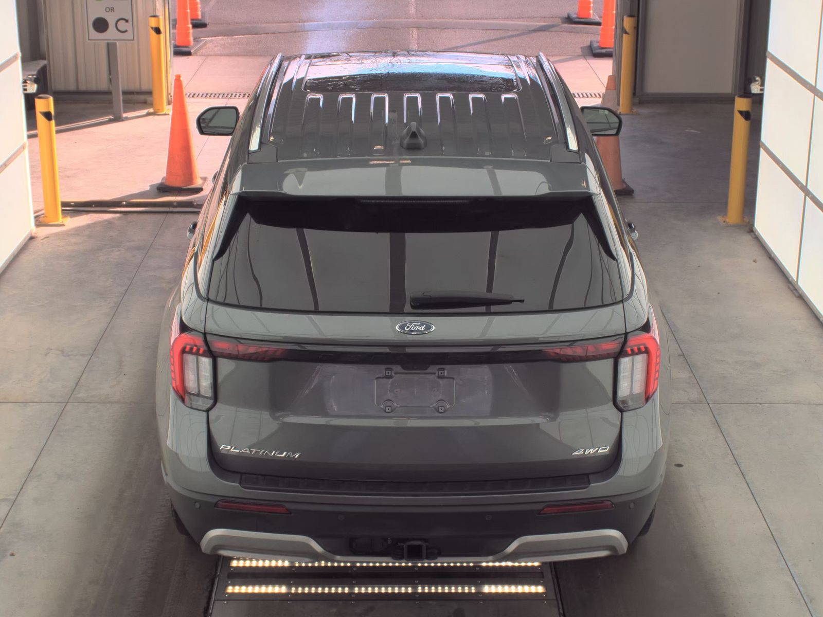 2025 Ford Explorer Platinum AWD