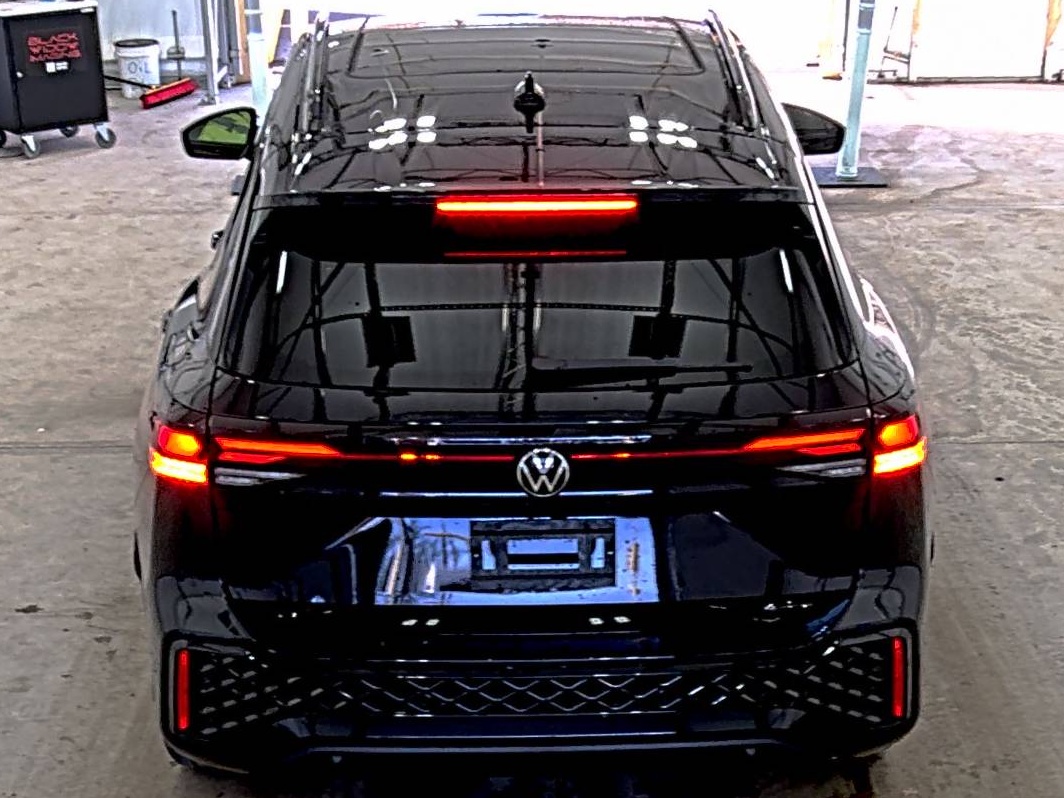 2025 Volkswagen Tiguan 2.0T SE R-Line Black AWD