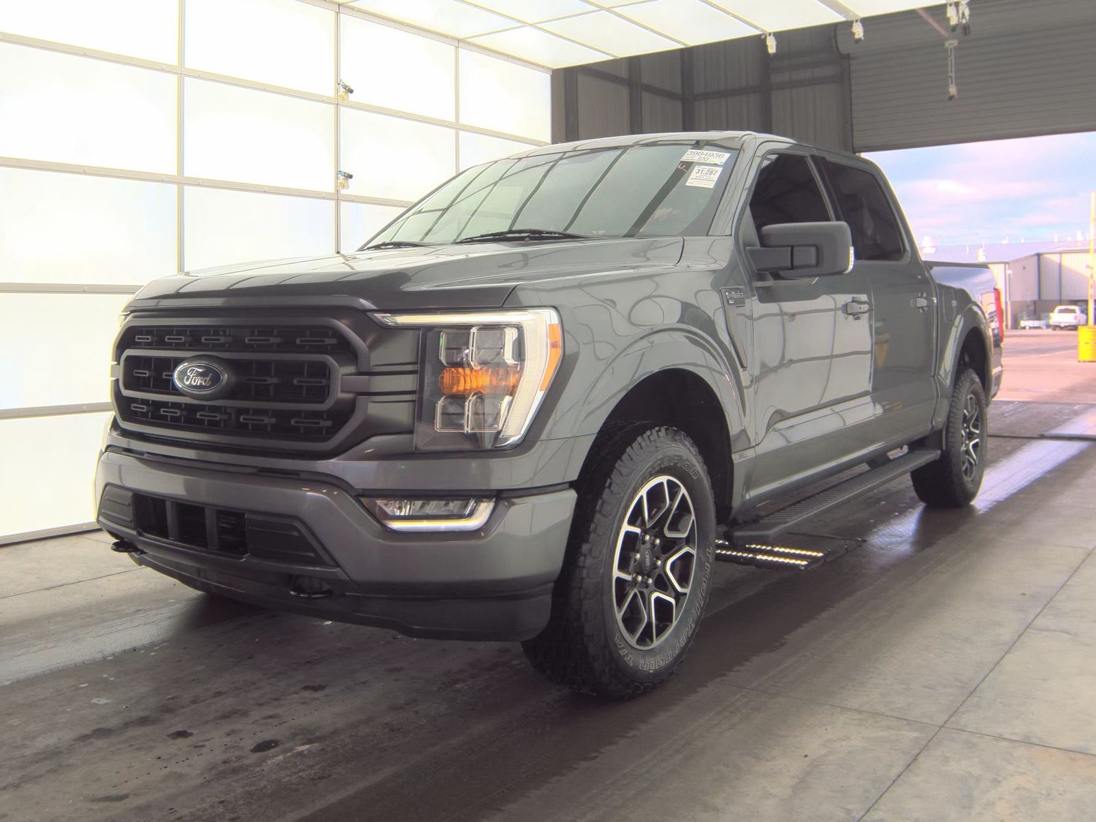 2023 Ford F-150 XLT AWD