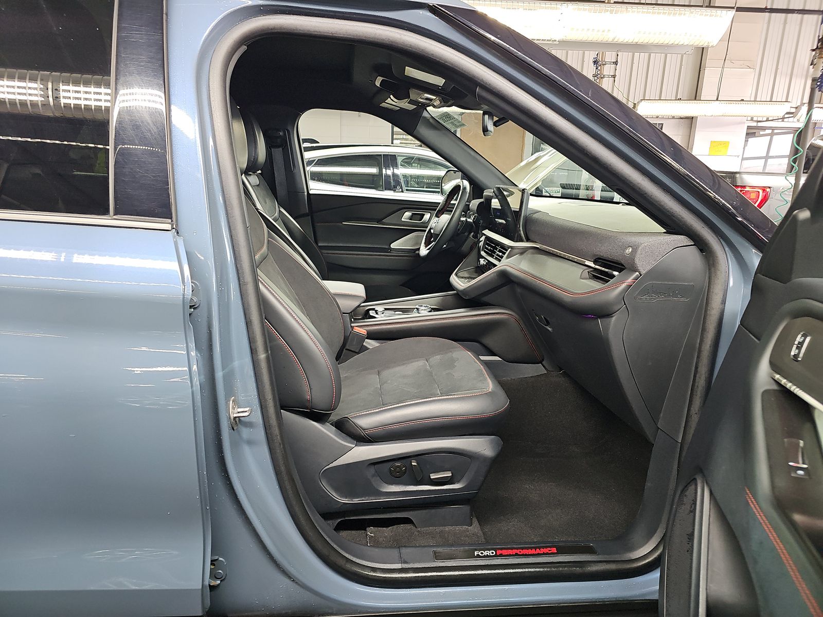 2025 Ford Explorer ST AWD