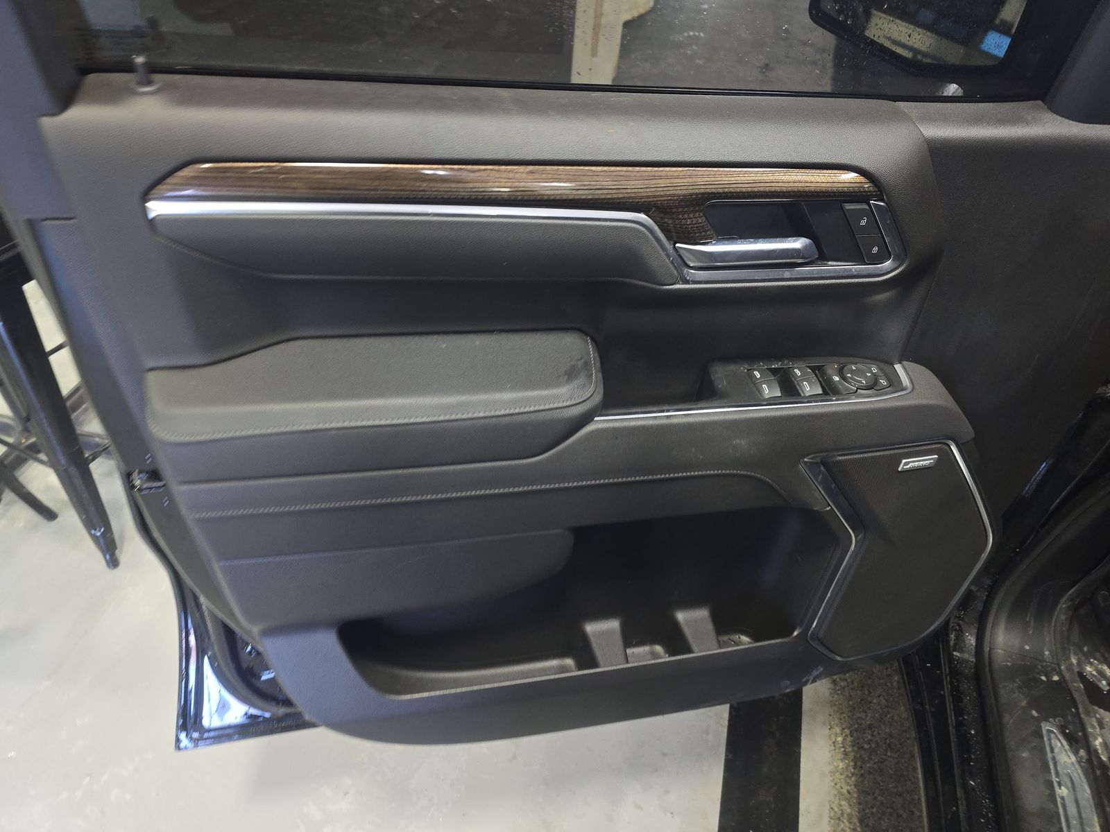 2025 Chevrolet Silverado 1500 RST AWD